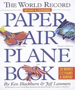 9780761143833 World Record Paper Airplane Book (Revised)