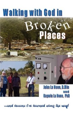 9781612151434 Walking With God In Broken Places