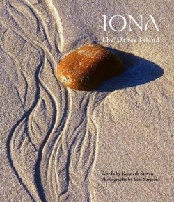 9780861538300 Iona : The Other Island