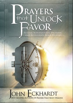9781636413358 Prayers That Unlock Favor