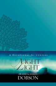 9781414346786 Night Light : A Devotional For Couples