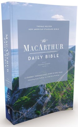 9780785257646 MacArthur Daily Bible 2nd Edition Comfort Print